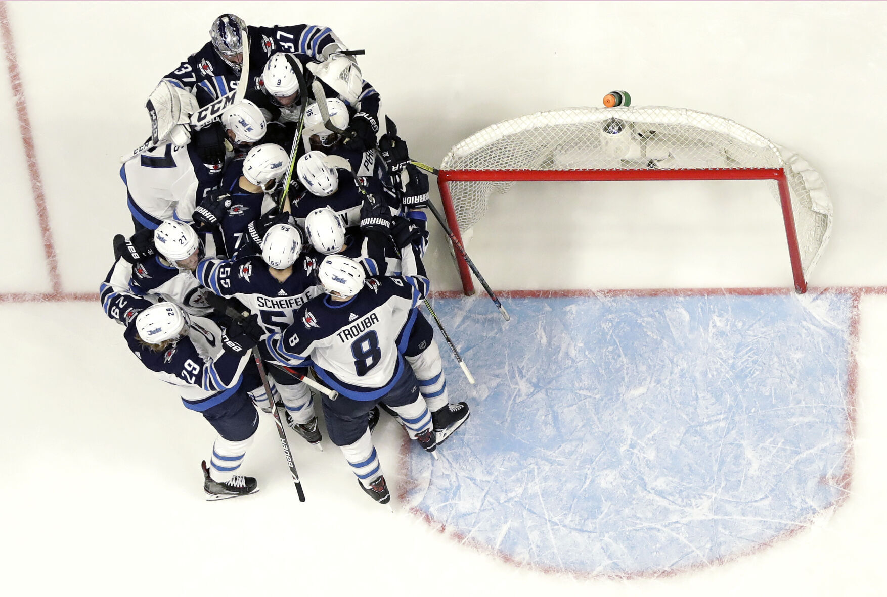 2018: Winnipeg Jets advance to the first Western Conference final
